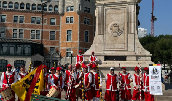 © DGWBQ Groupe des Échasseurs